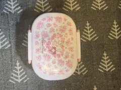 Item thumbnail for item e75cdb75-bb8a-4363-889a-257f5a6f00bb