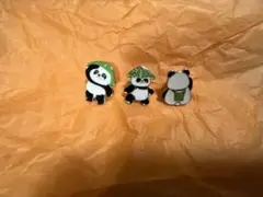 大阪万博　中国館パンダキャラクターピンバッジ3個セット　非売品