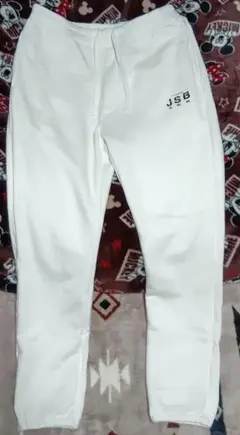 JSB 美品　ホワイト ジョガーパンツ