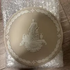 【新品】WEDGWOOD イヤープレート 2022