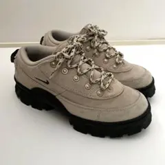 NIKE WMNS LAHAR LOW ベージュ 25.5cm