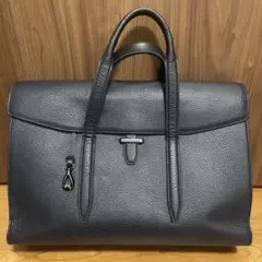 ETIAM ネイビー レザー ビジネスバッグ　シュリンクフラップブリーフケース