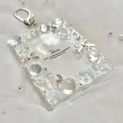 Item thumbnail for item 51d5e227-9526-4195-8dc3-bc195b35a6a9