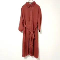 【レストレーション】 プリーツ　フレア　シャツロングワンピース 　ブラウン　M