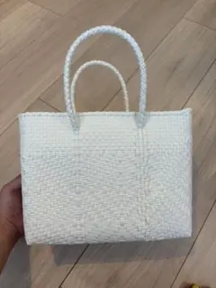 メルカドバッグ　白