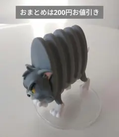 トムとジェリー　オイルヒーターを通り抜けたトム　ハッピーくじ　フィギュア