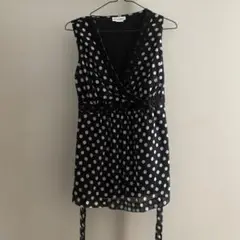 黒水玉ブラウス