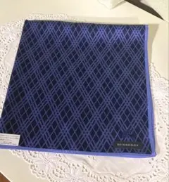 バーバリー　濃紺チェック　ロゴ刺繍　大判ハンカチ