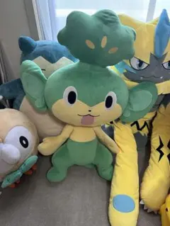 ゼラオラ　等身大ぬいぐるみ ポケモン 等身大 ゼラオラ ぬいぐるみ - メルカリ