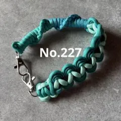 パラコード　ハンドストラップ　スマホストラップ　ハンドメイド　No.227