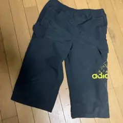 adidas ハーフパンツ 黒