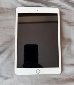 iPad mini 3世代　64GB
