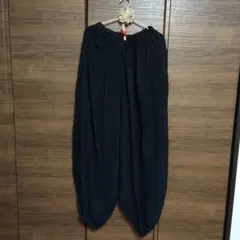 マライカ　レーヨン100% 黒 サルエルパンツ