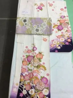 振袖 正絹 さや型 白地吉祥