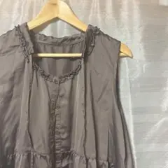【Live in Comfort】ノースリーブ　ブラウス