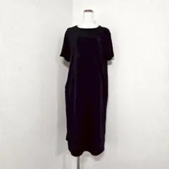 イトーヨーカドー ブラックワンピース（M）無地　ポケット付き　サイドスリット