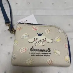 サンリオ　シナモロール　カードケース　パスケース　定期入れ　新品