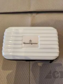Munsingwear ホワイトハードケース　ポーチ
