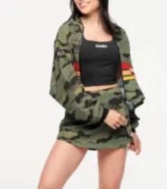 ♡お盆セール中♡ZUMBA ☆未使用品☆カモフラージュ フード付きジャケット