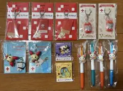 けんけつちゃん　キーホルダー、ピンバッジ、ボールペン、乃木坂46ふせん付き