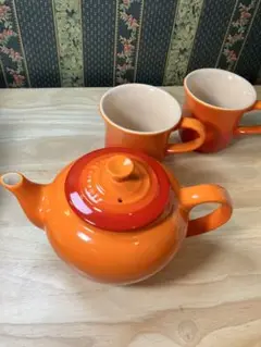 Le Creuset ルクレーゼ ポットとマグカップセット