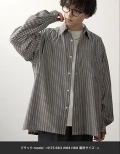 メンズシャツ　新品タグ付き　シャツ　L ストライプ　ブラック　サイドスリット