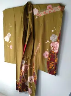 【新品】正絹グリーン系お仕立て前(仮縫い)モダン振袖・梅桜