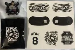 阪神タイガース 佐藤輝明 ピンバッジ、フェイスシールセット　非売品！