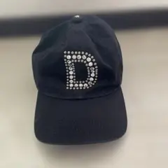 ダンスウィズドラゴン　ストーン付き黒キャップ Dデザイン