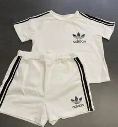 ベビー　セットアップ　Tシャツ　半袖　ハーフパンツ　ズボン　ホワイト