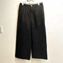 タック入り 黒 ワイドパンツ