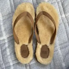 新品未使用 UGG アグ ファースリッパ ビーチサンダル 25cm