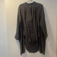 オズモーシス　ダークブラウン ボタン付きロングシャツ