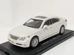 Item thumbnail for item 9546fbee-bf8d-483a-a8e3-bc7f14219d73