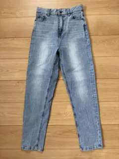 Item thumbnail for item 7a9129a8-68a7-4a1c-87a8-53c57938944e