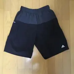 【美品】adidasトレーニングハーフパンツ