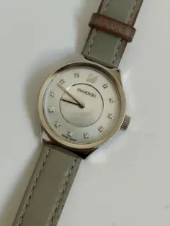 電池交換済み SWAROVSKI スワロフスキー 腕時計 シルバー ドリーミー