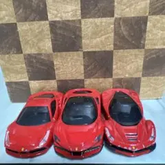 トミカ　フェラーリ