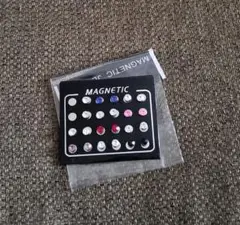 ⑦マグネットピアス