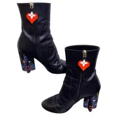 Item thumbnail for item f896a315-7374-4bc7-bd02-4c811fcb7b1d