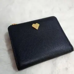 JILLSTUART折りたたみ財布　ハートゴールドロゴプレート