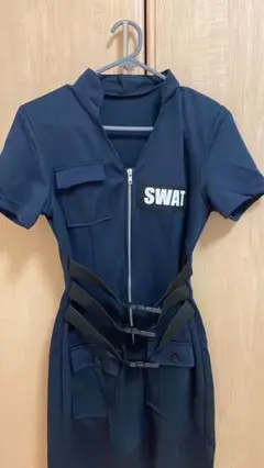 ポリスコスプレ