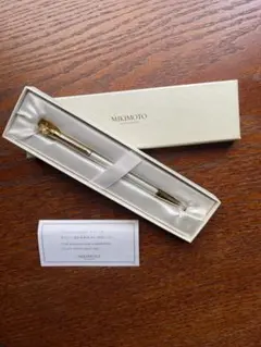 Item thumbnail for item a9eb3a50-2601-44ec-a016-7219b4b8f2e1