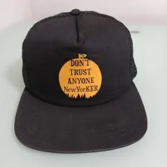 DON'T TRUST ANYONE NewYorkER キャップ