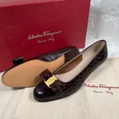 ✨新品✨ ヴァラ Salvatore Ferragamo レザー パンプス
