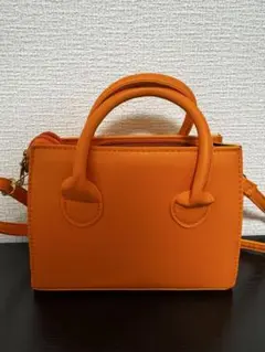 オレンジ ハンドバッグ ショルダーストラップ付き