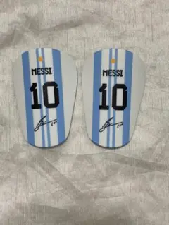 メッシ 小さいレガース　サッカー　脛当て　すね　シンガード　ミニレガース