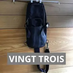 ネイビー ナイロン ショルダーバッグVINGTTRoIs