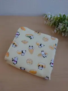 6重ガーゼハンカチ　☆パンとパンダ・イエロー☆
