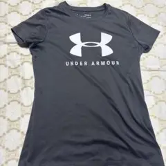 アンダーアーマー　150センチ　Tシャツ